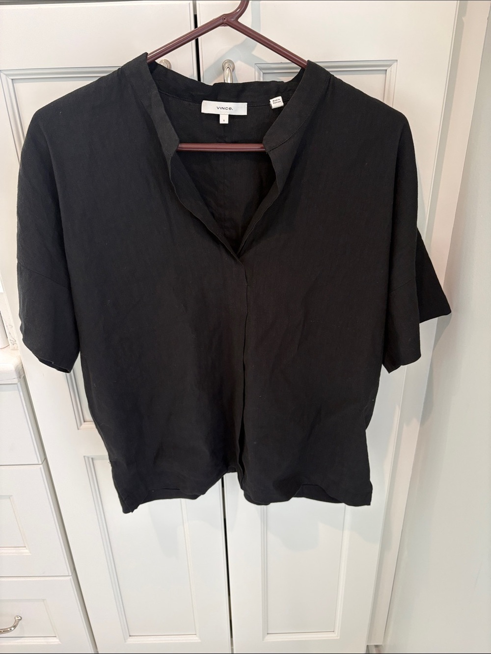 Vince Linen Blend Split Neck Top sz S